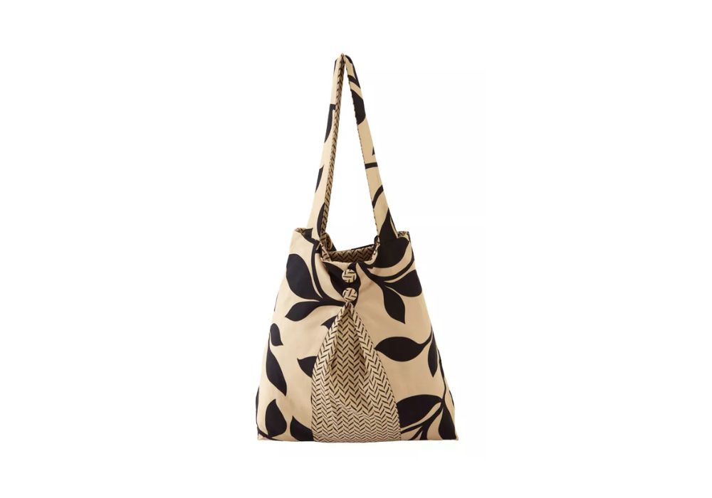 Peekaboo Chevron Tote - Sewhubs