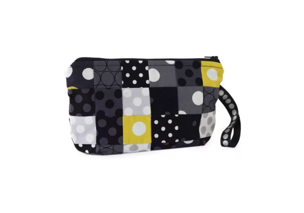 Pieced Polka Dot Pouch - Sewhubs