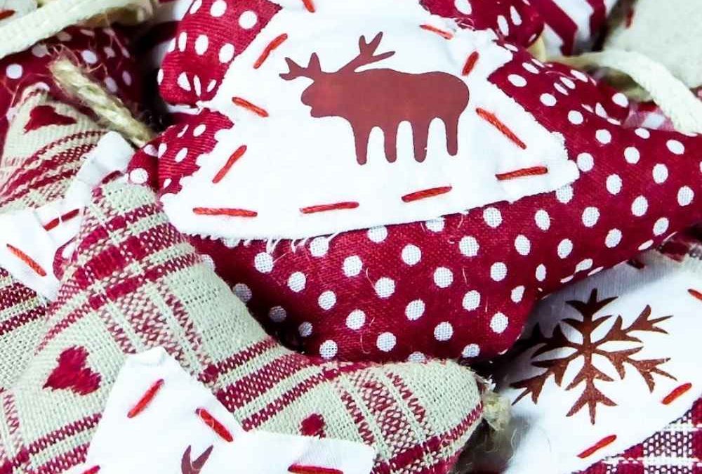 No-Sew Fabric Christmas Ornaments Idea & Tips